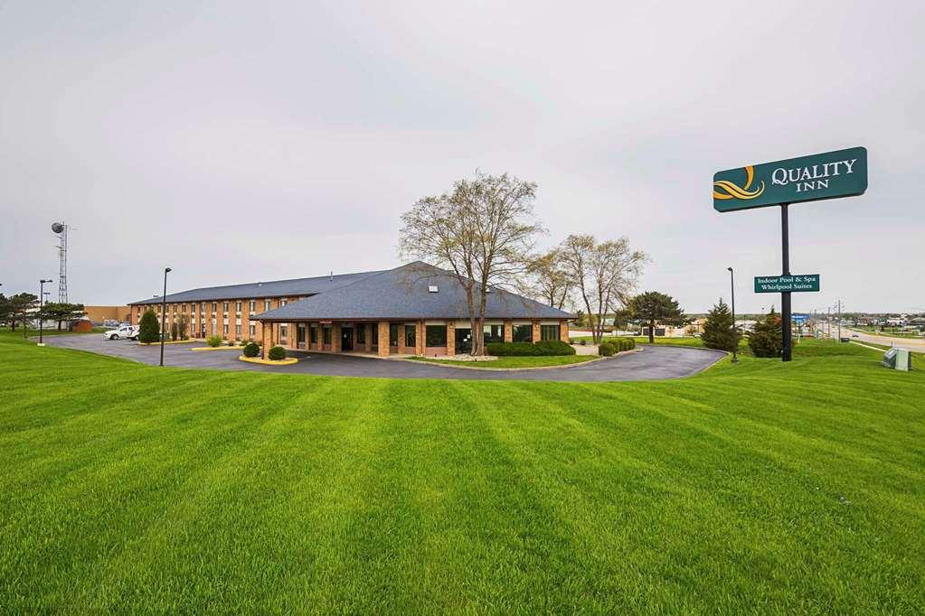 Quality Inn Waverly Bagian luar foto