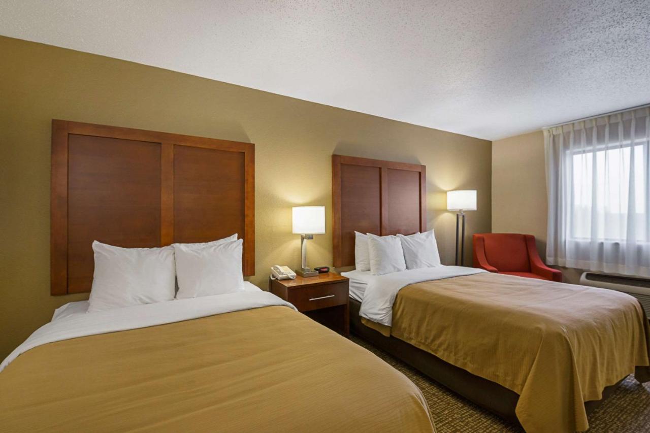 Quality Inn Waverly Bagian luar foto