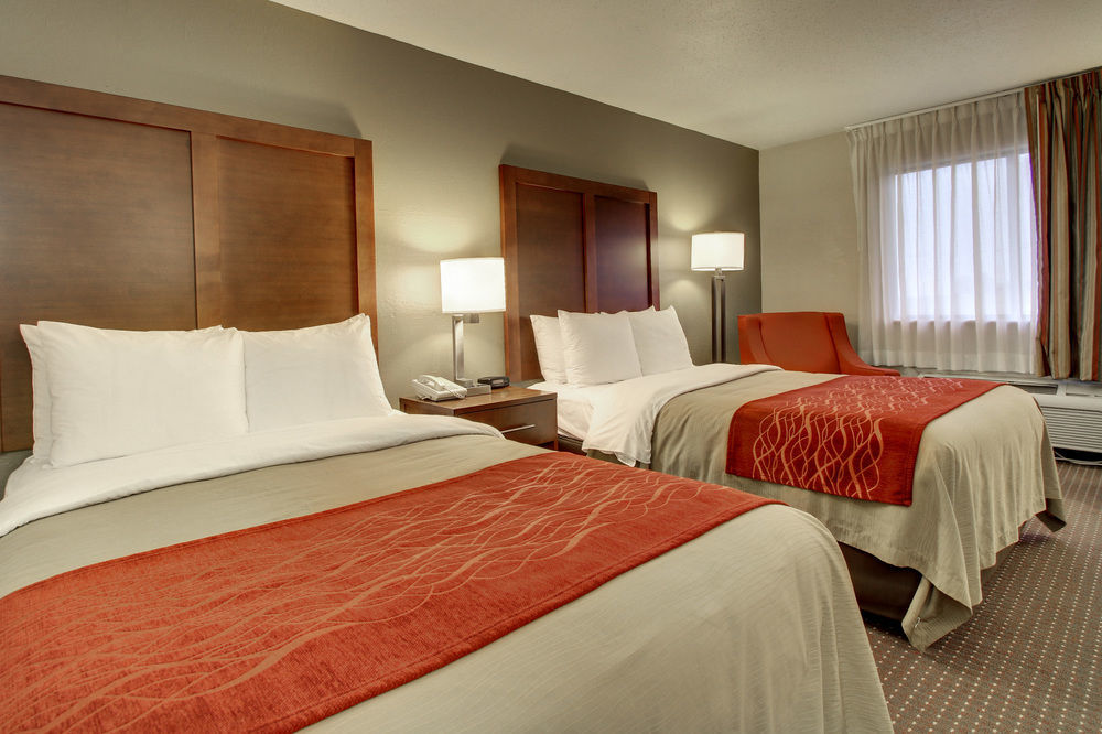 Quality Inn Waverly Bagian luar foto