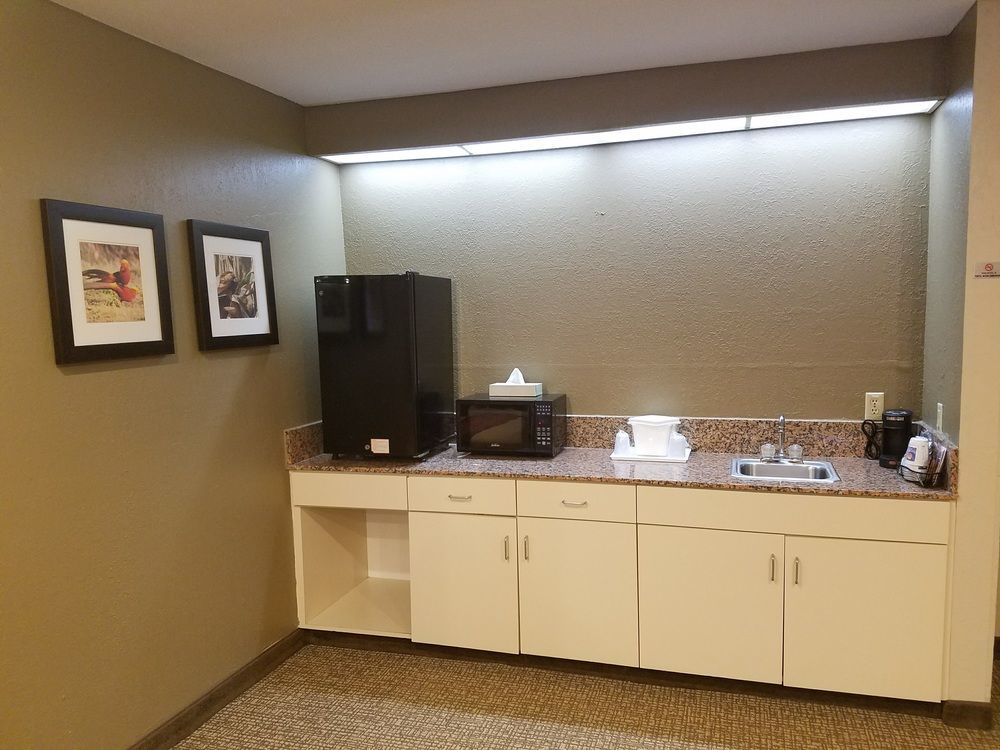 Quality Inn Waverly Bagian luar foto
