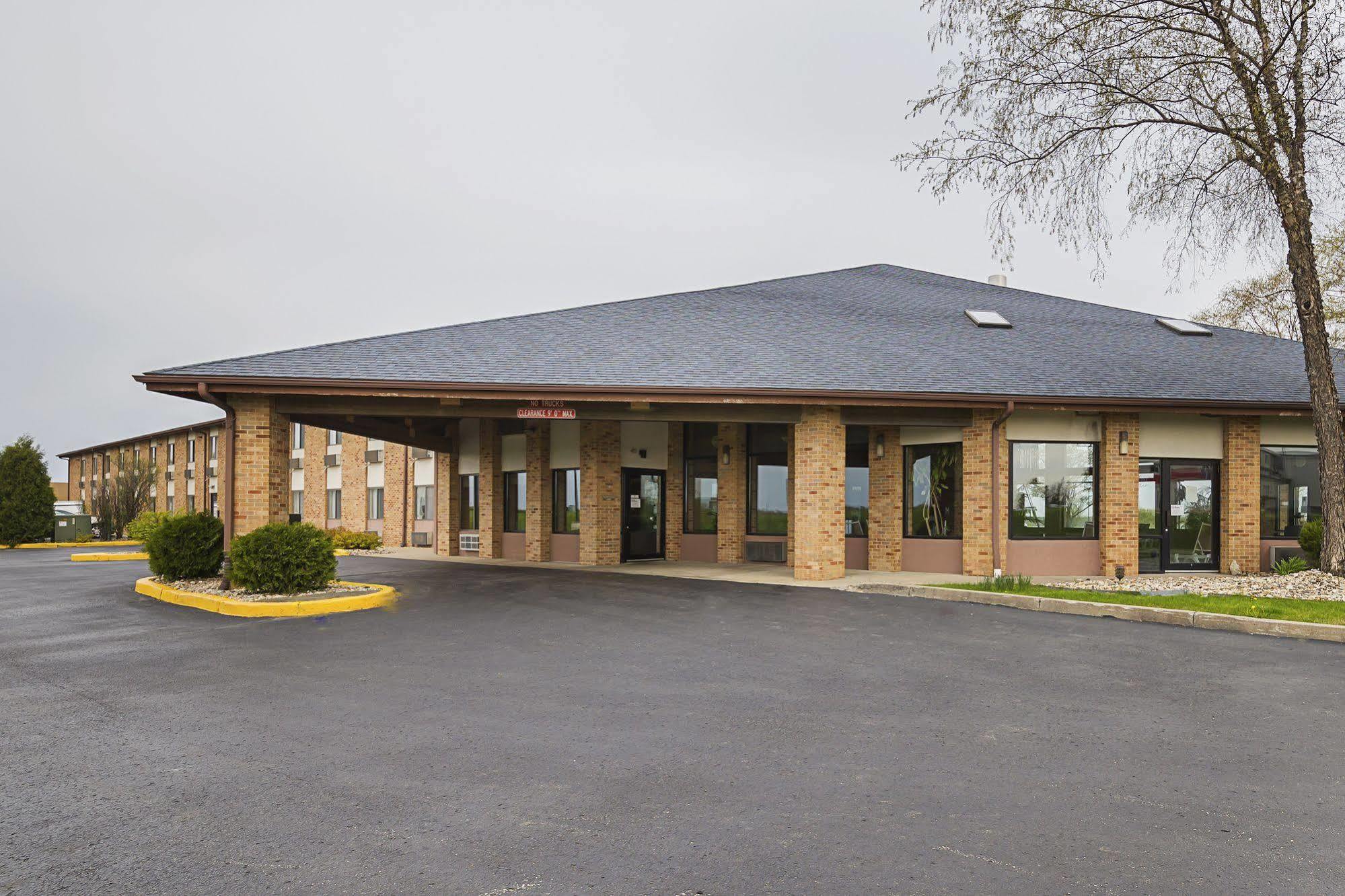 Quality Inn Waverly Bagian luar foto