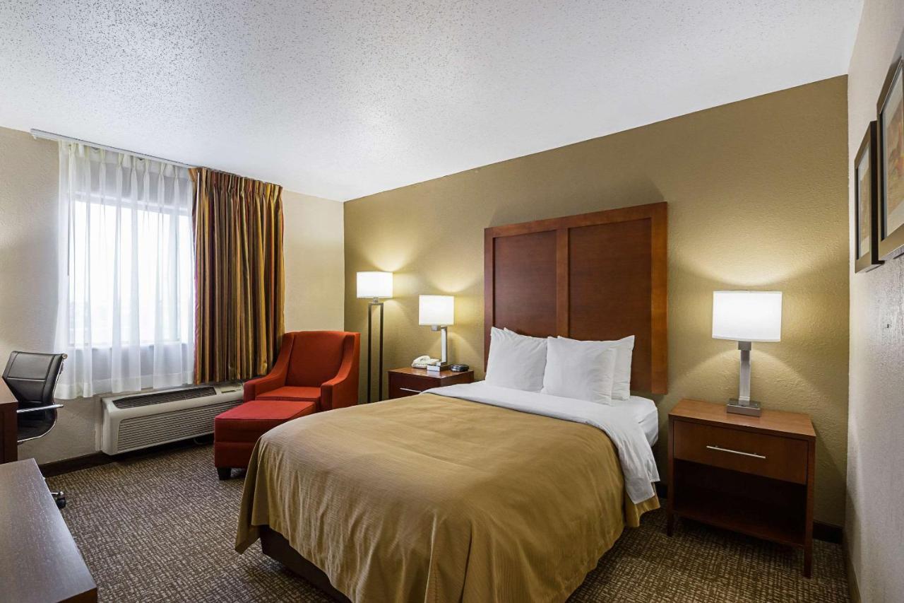 Quality Inn Waverly Bagian luar foto